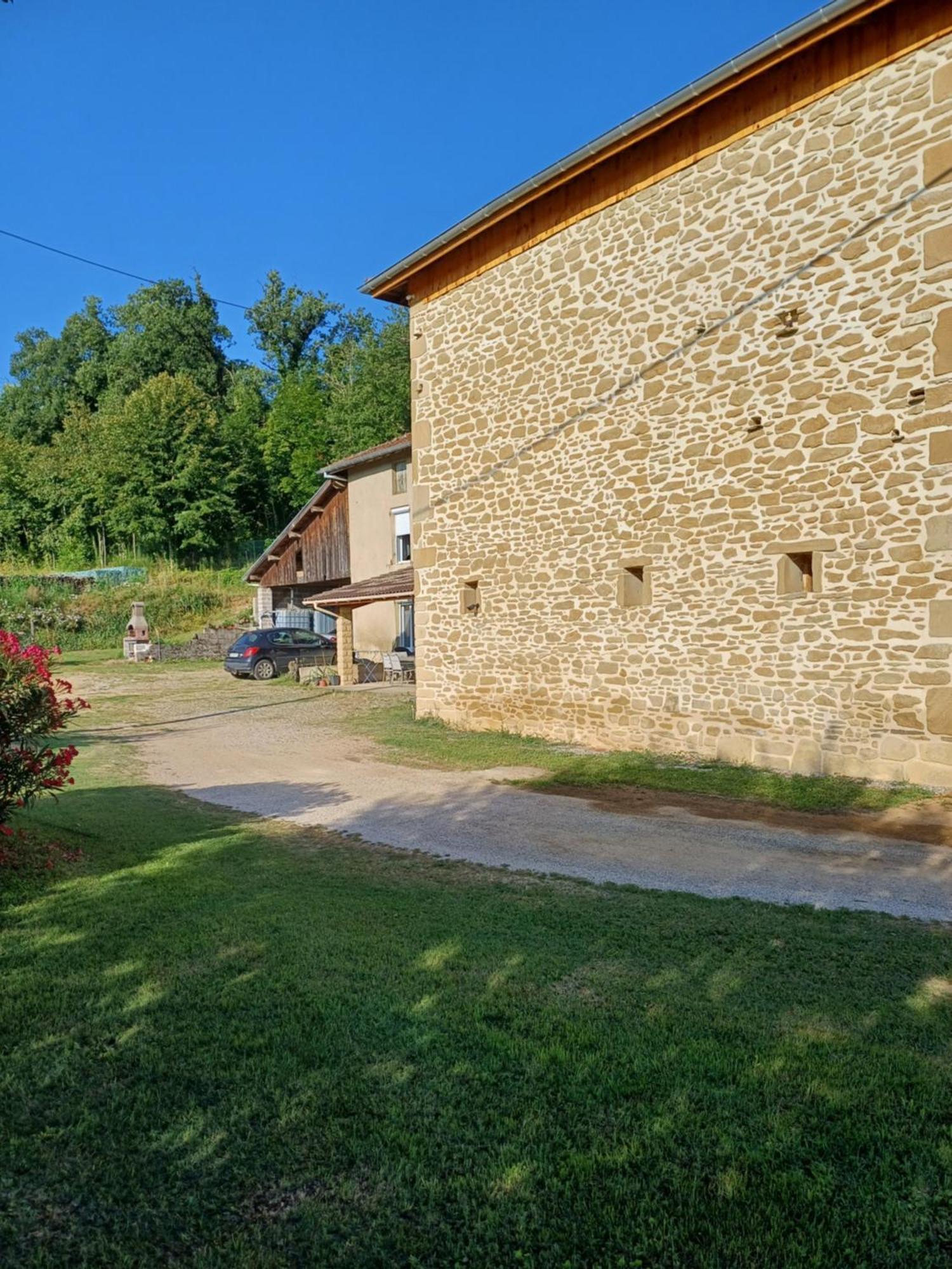 Le Pouyet Apartment Saint-Lattier Bagian luar foto